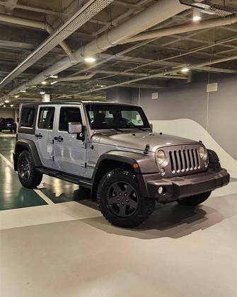 JEEP WRANGLER 3.6 UNLIMITED SPORT 4X4 V6 GASOLINA 4P AUTOMÁTICO